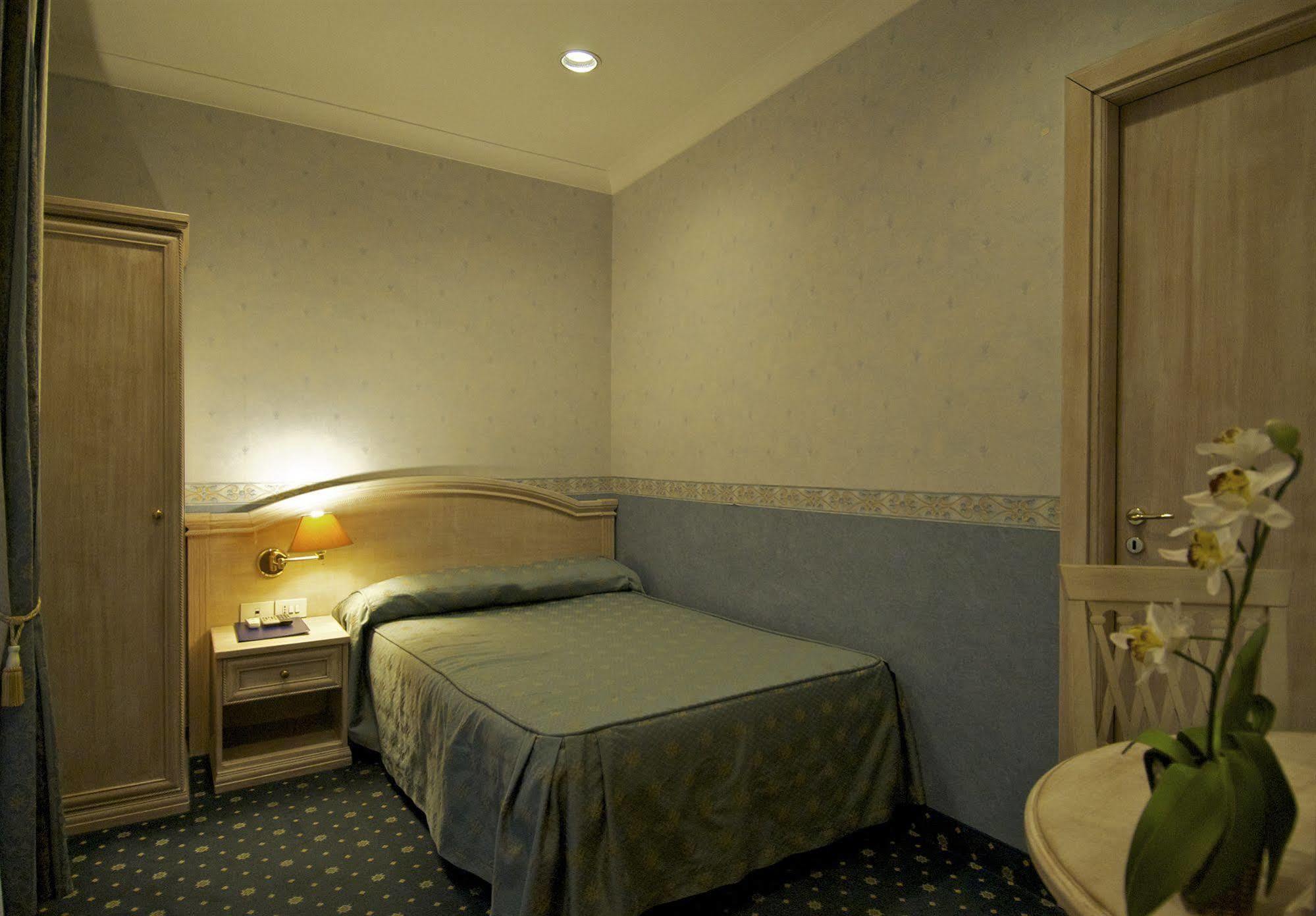 Piccolo Imperiale Bed & Breakfast Roma Exterior foto
